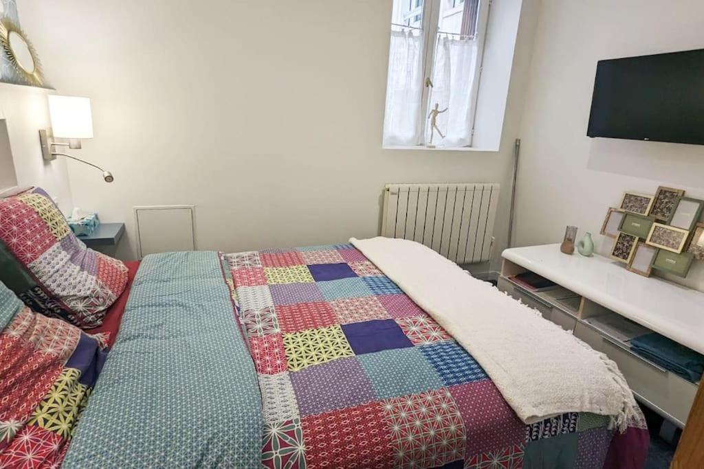 Cosy Olympe - 1Ch - Hyper Centre Quartier Des Halles بو المظهر الخارجي الصورة