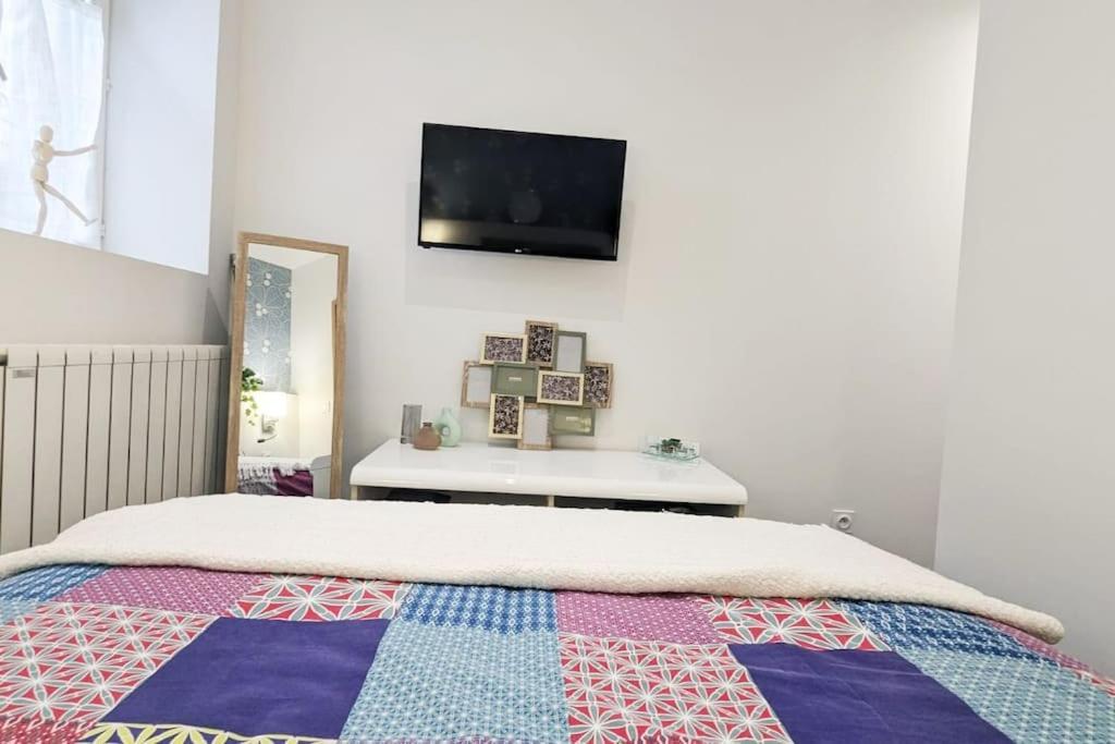 Cosy Olympe - 1Ch - Hyper Centre Quartier Des Halles بو المظهر الخارجي الصورة